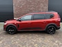 Dacia Jogger 1.0 TCe Extreme 7-Persoons / 110 PK / Navigatie + Camera / Climate Control / Cruise control / Keyless