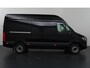 Mercedes-Benz Sprinter 317 CDI L2 H2 Select | Dubbele Schuifdeur | 3500 KG AHW | Comfort Stoelen | Climate Control | Achteruitrijcamera | Airco | Cruise Control | Apple Carplay | LED Koplampen | Distronic Adaptieve Cruise Control