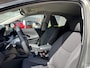 Toyota Yaris 1.5 Hybrid Dynamic Luxury Bi-Tone | Stoelverwarming | Camera | Lichtmetalen velgen |