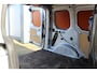 Ford Transit Connect 1.5-75pk TDCI L1 Trend. Dames en heren ondernemers, let op: nette bedrijfswagen, goed voor nog jaren veilig en plezierig vervoer ! Airco, telefoonvoorb., trekhaak, imperiaal, laadruimte betimmerd etc.