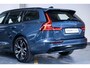 Volvo V60 B4 Automaat Plus Dark | Trekhaak semi Elektrisch | Stoel- en stuurverwarming | Elektrische achterklep | Parkeercamera | Verwarmde achterbank | Wegklapbare trekhaak | Google infotainment