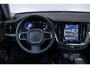 Volvo V60 B4 Automaat Plus Dark | Trekhaak semi Elektrisch | Stoel- en stuurverwarming | Elektrische achterklep | Parkeercamera | Verwarmde achterbank | Wegklapbare trekhaak | Google infotainment