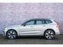 Volvo XC60 T6 Recharge AWD Ultimate Dark | Long Range | Bowers & Wilkins Audio | Luchtvering | Trekhaak | Head-up Display | 360° Camera | Gelamineerde zijruiten | Google Maps | Keyless entry | Parkeerverwarming