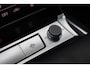 Audi E-tron e-tron 50 quattro Launch edition plus 71 kWh 313PK / 230kW, Panoramadak, 20" LMV, trekhaak, zwart lederen bekleding, luchtvering, elektrische stoelverstelling met geheugen, elektrische achterklep, NL auto dealeronderhouden, privacy glas, LED verlichting, adaptieve cruise control (acc), stoelverwarming, digitaal dashboard, parkeersensoren voor en achter (pdc)