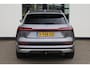Audi E-tron e-tron 50 quattro Launch edition plus 71 kWh 313PK / 230kW, Panoramadak, 20" LMV, trekhaak, zwart lederen bekleding, luchtvering, elektrische stoelverstelling met geheugen, elektrische achterklep, NL auto dealeronderhouden, privacy glas, LED verlichting, adaptieve cruise control (acc), stoelverwarming, digitaal dashboard, parkeersensoren voor en achter (pdc)