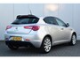 Alfa Romeo Giulietta 2.0 JTDm Distinctive Led Navi Priv/Glass