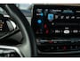 Volkswagen ID.5 Pro Business 77 kWh Warmtepomp, 360° Camera, Headup display, Sportstoelen