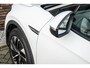 Volkswagen ID.5 Pro Business 77 kWh Warmtepomp, 360° Camera, Headup display, Sportstoelen