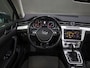 Volkswagen Passat Variant 1.6 TDI Comfortline | elektrische trekhaak | Navigatie | Achteruitrijcamera | Adaptive cruise control |