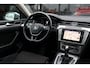 Volkswagen Passat Variant 1.6 TDI Comfortline | elektrische trekhaak | Navigatie | Achteruitrijcamera | Adaptive cruise control |