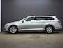 Volkswagen Passat Variant 1.6 TDI Comfortline | elektrische trekhaak | Navigatie | Achteruitrijcamera | Adaptive cruise control |