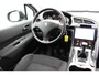 Peugeot 3008 1.2 PureTech Style 2016 Navigatie | Bluetooth | Trekhaak | Stoelverwarming | Airco (Clima) | Cruise control | PDC | Lichtmetaal | LED