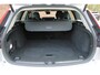 Volvo V60 B4 Automaat Plus Dark | Trekhaak Semi Elektrisch | Adaptieve Cruise Control met stuurhulp | 360 Graden Camera | Google Services | Verwarmbare voor- en achterstoelen | Stuurwielverwarming | 18" lichtmetalen velgen | Draadloze Telefoonlader | Electronic Climate Control | Dodehoekdetectie Met Correctie | Parkeersensoren
