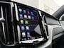 Volvo XC60 2.0 T6 Plug-in hybrid AWD Ultimate Dark | Long Range | Bowers & Wilkins audio | Luchtvering | Trekhaak | 360 camera | Stoel- en stuurverwarming | Adaptive cruise control |