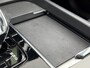 Volvo XC60 2.0 T6 Plug-in hybrid AWD Ultimate Dark | Long Range | Bowers & Wilkins audio | Luchtvering | Trekhaak | 360 camera | Stoel- en stuurverwarming | Adaptive cruise control |