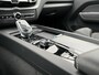 Volvo XC60 2.0 T6 Plug-in hybrid AWD Ultimate Dark | Long Range | Bowers & Wilkins audio | Luchtvering | Trekhaak | 360 camera | Stoel- en stuurverwarming | Adaptive cruise control |
