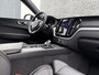 Volvo XC60 2.0 T6 Plug-in hybrid AWD Ultimate Dark | Long Range | Bowers & Wilkins audio | Luchtvering | Trekhaak | 360 camera | Stoel- en stuurverwarming | Adaptive cruise control |