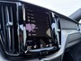 Volvo XC60 T8 Plug-in hybrid AWD R-Design | Achteruitrijcamera | Verwarmd stuurwiel | Verwarmbare voorstoelen |