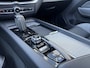 Volvo XC60 T8 Plug-in hybrid AWD R-Design | Achteruitrijcamera | Verwarmd stuurwiel | Verwarmbare voorstoelen |