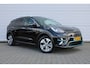 Kia Niro DynamicPlusLine 64 kWh | Warmtepomp | Schuif/kantel dak | 17" LM | Airco | Cruise | Navi | Camera |