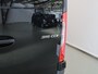 Mercedes-Benz Sprinter 315 CDI | L2 H2 | RWD | Aut. | PRO | BPM VRIJ! | ACHTERUITRIJCAMERA | 3500 KG AHW | DODEHOEKASSISTENT | AIRCO | CRUISE | CARPLAY | ANDROID AUTO | METALLIC | 3-ZITS | MBUX SYSTEEM GROOT
