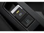 Volkswagen T-Roc 1.0 TSI R-Line Business 110PK / 81kW, LED Matrix (IQ.Lights), 18" 'Nevada' LMV, privacy glas, navigatie, digital cockpit pro, stoelverwarming, R-Line in- en exterieur, climatronic, achteruitrijcamera, parkeersensoren voor en achter, adaptieve cruise control (acc), DAB+, groot licht assistent
