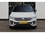 Volkswagen T-Roc 1.0 TSI R-Line Business 110PK / 81kW, LED Matrix (IQ.Lights), 18" 'Nevada' LMV, privacy glas, navigatie, digital cockpit pro, stoelverwarming, R-Line in- en exterieur, climatronic, achteruitrijcamera, parkeersensoren voor en achter, adaptieve cruise control (acc), DAB+, groot licht assistent