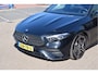 Mercedes-Benz A-klasse 180 AMG Line Night-pakket Panoramadak Automaat