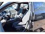 Mercedes-Benz A-klasse 180 AMG Line Night-pakket Panoramadak Automaat