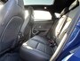 Jaguar E-Pace P300e 309pk AWD R-Dynamic SE | Panoramadak | Meridian Audio | Stoelverwarming | Draadloos Apple CarPlay / Android Auto |