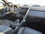 Jaguar E-Pace P300e 309pk AWD R-Dynamic SE | Panoramadak | Meridian Audio | Stoelverwarming | Draadloos Apple CarPlay / Android Auto |