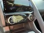 Jaguar E-Pace P300e 309pk AWD R-Dynamic SE | Panoramadak | Meridian Audio | Stoelverwarming | Draadloos Apple CarPlay / Android Auto |