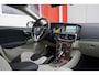 Volvo V40 Cross Country 2.0 T5 AWD Momentum | Cruise Control | Trekhaak | Navigatie | Origineel NL |