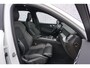 Volvo XC60 2.0 T6 Plug-in hybrid AWD Ultimate Dark | Long Range | Luchtvering | Bowers & Wilkins | Trekhaak | 360° camera | Stoel verwarming |