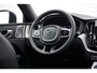 Volvo XC60 2.0 T6 Plug-in hybrid AWD Ultimate Dark | Long Range | Luchtvering | Bowers & Wilkins | Trekhaak | 360° camera | Stoel verwarming |