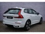 Volvo XC60 2.0 T6 Plug-in hybrid AWD Ultimate Dark | Long Range | Luchtvering | Bowers & Wilkins | Trekhaak | 360° camera | Stoel verwarming |