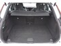 Volvo XC60 2.0 T6 Plug-in hybrid AWD Ultimate Dark | Long Range | Luchtvering | Bowers & Wilkins | Trekhaak | 360° camera | Stoel verwarming |