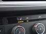Volkswagen Crafter 35 2.0 TDI 140 PK DSG L3H3 + 3000 KG TREKHAAK + ADAPTIVE CRUISE / STUUR+ STOELVERW. / MASSAGE / LED / CAMERA