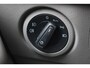 Volkswagen Crafter 35 2.0 TDI L3H3 Highline 140PK / 103kW DSG, NL auto, nieuw door ons geleverd en onderhouden, trekhaak (vaste kogel), LED koplampen, 17" LMV, achteruitrijcamera (Rear View), verwarmbare voorruit, 3 zitplaatsen, parkeersensoren voor en achter (PDC), multifunctioneel stuurwiel, navigatie, DAB+, Apple Carplay & Android Auto, elektrisch verstel-, verwarm- en inklapbare buitenspiegels, ErgoActive bestuurdersstoel met massagefunctie etc.