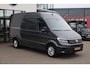 Volkswagen Crafter 35 2.0 TDI L3H3 Highline 140PK / 103kW DSG, trekhaak (vaste kogel), LED koplampen, 17" LMV, achteruitijcamera, voorruit verwarmbaar, 3 zits, parkeersensoren voor en achter (pdc), multifunctioneel stuurwiel, navigatie, DAB+, Apple Carplay / Android Auto, NL auto nieuw door ons geleverd en onderhouden