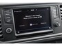 Volkswagen Crafter 35 2.0 TDI L3H3 Highline 140PK / 103kW DSG, NL auto, nieuw door ons geleverd en onderhouden, trekhaak (vaste kogel), LED koplampen, 17" LMV, achteruitrijcamera (Rear View), verwarmbare voorruit, 3 zitplaatsen, parkeersensoren voor en achter (PDC), multifunctioneel stuurwiel, navigatie, DAB+, Apple Carplay & Android Auto, elektrisch verstel-, verwarm- en inklapbare buitenspiegels, ErgoActive bestuurdersstoel met massagefunctie etc.
