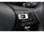 Volkswagen Crafter 35 2.0 TDI L3H3 Highline 140PK / 103kW DSG, NL auto, nieuw door ons geleverd en onderhouden, trekhaak (vaste kogel), LED koplampen, 17" LMV, achteruitrijcamera (Rear View), verwarmbare voorruit, 3 zitplaatsen, parkeersensoren voor en achter (PDC), multifunctioneel stuurwiel, navigatie, DAB+, Apple Carplay & Android Auto, elektrisch verstel-, verwarm- en inklapbare buitenspiegels, ErgoActive bestuurdersstoel met massagefunctie etc.