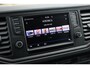 Volkswagen Crafter 35 2.0 TDI L3H3 Highline 140PK / 103kW DSG, NL auto, nieuw door ons geleverd en onderhouden, trekhaak (vaste kogel), LED koplampen, 17" LMV, achteruitrijcamera (Rear View), verwarmbare voorruit, 3 zitplaatsen, parkeersensoren voor en achter (PDC), multifunctioneel stuurwiel, navigatie, DAB+, Apple Carplay & Android Auto, elektrisch verstel-, verwarm- en inklapbare buitenspiegels, ErgoActive bestuurdersstoel met massagefunctie etc.