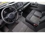 Volkswagen Crafter 35 2.0 TDI L3H3 Highline 140PK / 103kW DSG, NL auto, nieuw door ons geleverd en onderhouden, trekhaak (vaste kogel), LED koplampen, 17" LMV, achteruitrijcamera (Rear View), verwarmbare voorruit, 3 zitplaatsen, parkeersensoren voor en achter (PDC), multifunctioneel stuurwiel, navigatie, DAB+, Apple Carplay & Android Auto, elektrisch verstel-, verwarm- en inklapbare buitenspiegels, ErgoActive bestuurdersstoel met massagefunctie etc.