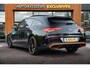 Mercedes-Benz CLA Shooting Brake 200 d AMG Edition 1 Orange Panoramadak