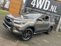 Toyota Hilux 2.8 D-4D AUT DC 2 PERS VAN BPM VRIJ ! 2023 INVINCIBLE LEDER /NAVI/CLIMA /CRUISE V.A € 54.900 XCL GEGARANDEERDE BPM VRIJE LEVERING OOK IN 2025   FISCAAL VOORDELIG Ideale 4 X4  bedrijfsauto 3500 KG  lage /hoge gearing  naar wens inrichtten . FISCAAL voordelig lage tarief  PROFFESSIONEEL  C getoonde accessoires naar eigen keuze tegen meerprijs  zoals hardtop rvs  € 4190 excl