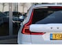 Volvo XC60 Recharge T6 AWD Ultimate Dark | Longe Range | 22'' | Head-up display| Harman Kardon Audiosysteem| Schuif-/ kanteldak| Semi- elektrisch inklapbare trekhaak| Black Edition|