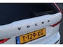 Volvo XC60 Recharge T6 AWD Ultimate Dark | Longe Range | 22'' | Head-up display| Harman Kardon Audiosysteem| Schuif-/ kanteldak| Semi- elektrisch inklapbare trekhaak| Black Edition|