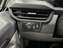 Ford Transit Custom 320 2.0 TDCI L2H1 Trend met o.a. een trekhaak, stuurverwarming, stoelverwarming en 16 inch lichtmetalen velgen