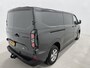 Ford Transit Custom 320 2.0 TDCI L2H1 Trend met o.a. een trekhaak, stuurverwarming, stoelverwarming en 16 inch lichtmetalen velgen